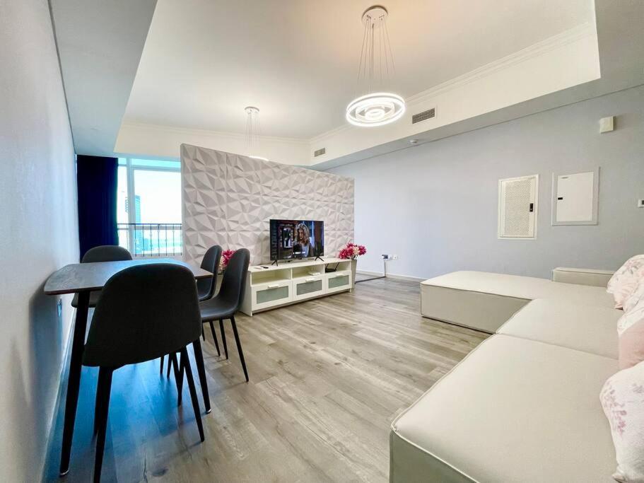Cozy Upgraded Residential Flat With Sea, Mangrove, Pool View - 1203 Not Hotel Abu Dhabi Ngoại thất bức ảnh