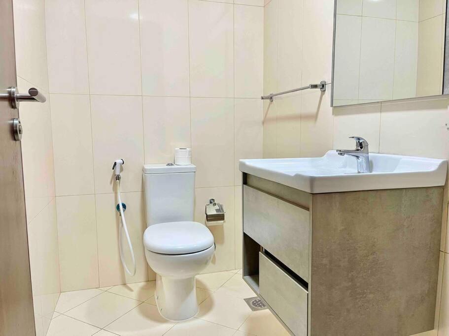 Cozy Upgraded Residential Flat With Sea, Mangrove, Pool View - 1203 Not Hotel Abu Dhabi Ngoại thất bức ảnh