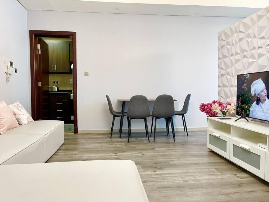 Cozy Upgraded Residential Flat With Sea, Mangrove, Pool View - 1203 Not Hotel Abu Dhabi Ngoại thất bức ảnh